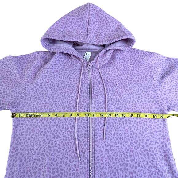 Fabletics Forever Fleece Hooded One Medium Piece Pink Lavender Cozycore Leopard - Picture 8 of 11